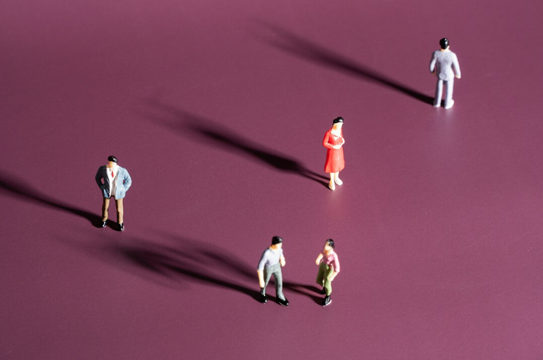 shadowy figures meeting