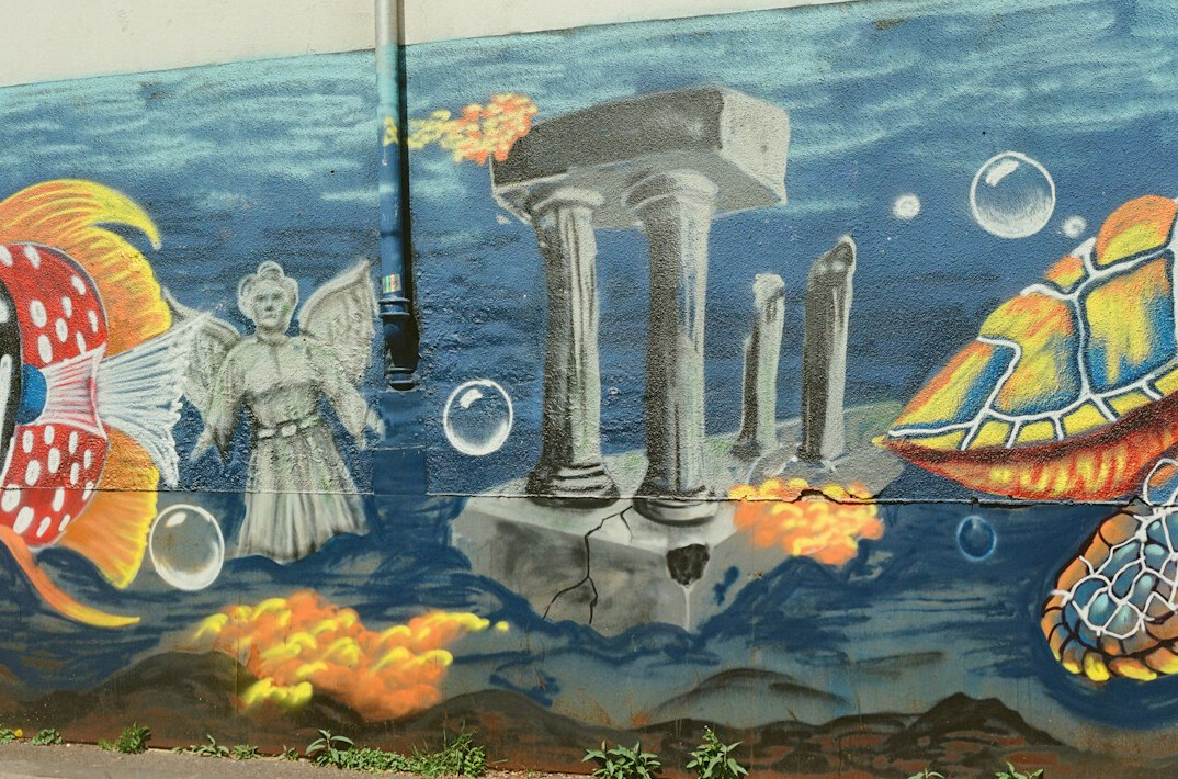underwater ruins
