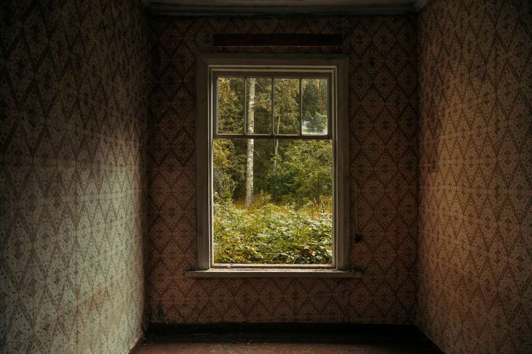 empty old house interior
